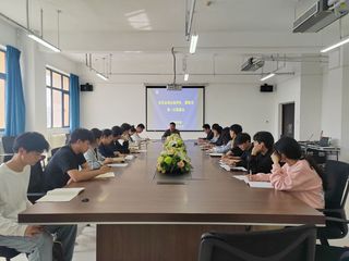 体育教学部召开田径运动会裁判长...